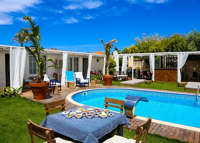 Rikas Hotel *