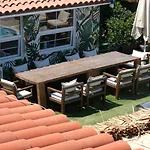 Hotel Rikas *